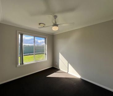 18 Pelagic Court, Dubbo NSW 2830 - House For Rent | Domain - Photo 4