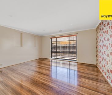 70 Overall Avenue, Casey ACT 2913 - House For Rent | Domain - Photo 2