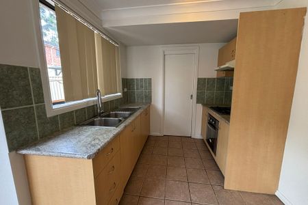 View Saturday at 9.45am - 10am - Photo 4