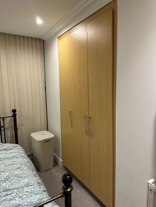 2 Bed Flat, Ferry Quays, TW8 - Photo 1