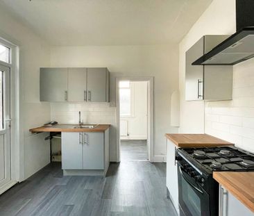 2 bedroom maisonette to rent - Photo 5