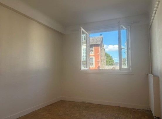 Location Appartement 3 pièces 68m² BAGNERES DE BIGORRE 65200 - Photo 1