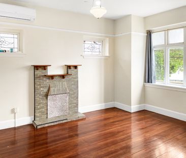 2-Bedroom Flat in the Heart of Newtown - Photo 3