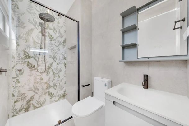 “Brand new Designer 3 bedroom townhouse with study” - Photo 1