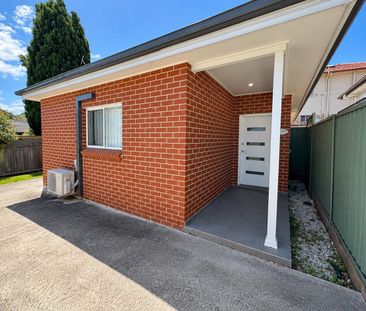 Modern Three-Bedroom Granny Flat in a Convenient Baulkham Hills Loc... - Photo 5