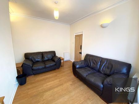 4 bedroom terraced house to rent - Photo 2