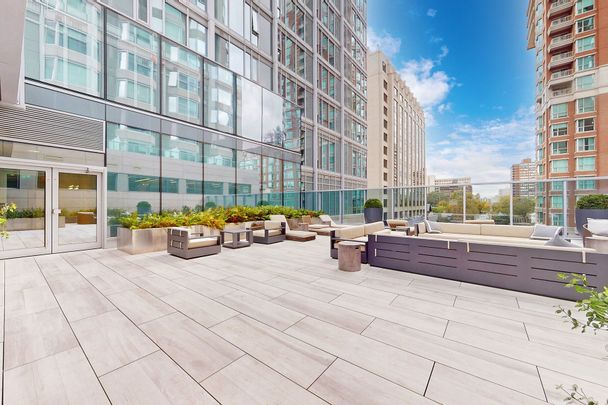 For Lease - 188 Cumberland Street Unit# 605, Toronto, Ontario - Photo 1