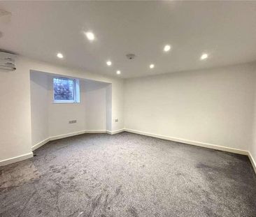 Wellingborough Road, Northampton, Northamptonshire, NN1 - Photo 1