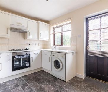 2 bedroom semi-detached house to rent - Photo 5