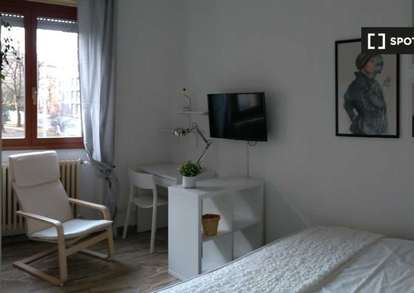 Viale delle Rimembranze di Lambrate, Milan, Lombardy 20134