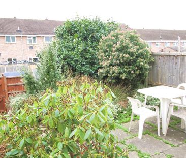 3 bedroom semi-detached house to rent - Photo 3