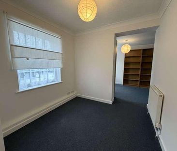 Old Lands Hill, Bracknell, Berkshire, RG12 - Photo 2