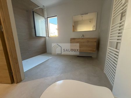 Location Maison 5 pièces 141m² - Photo 4