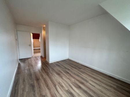 Location Maison 7 pièces 138m² BREUILLET 91650 - Photo 4