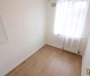 Willow Tree Lane, Hayes - Photo 2