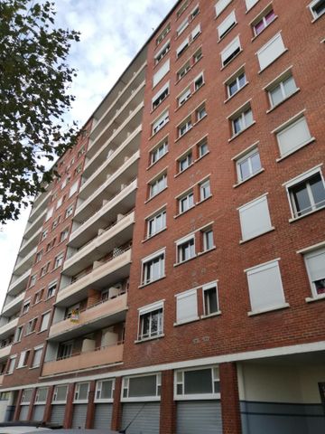 Location Appartement 2 pièces 40m² MAUBEUGE 59600 - Photo 5