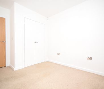 Troy Hill, Morley, Leeds, West Yorkshire, LS27 8GF - Photo 2