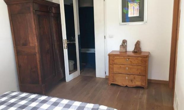 Trastevere: Furnished or Empty 2 Bedroom, 2 bath, living, equipped kitchen, bright, silent, parquet floors, air conditioning. Near shops, services. Ref #2153 - Photo 1