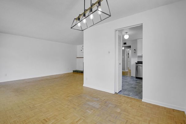 For Lease - 52 Bowhill Avenue, Cityview - Parkwoods Hills - Rideau Shore, Ontario - Photo 1