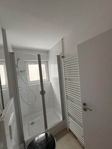 Für Singles und Paare - Apartment mit Balkon und Küche in Halbhöhe von Stuttgart West - Photo 3