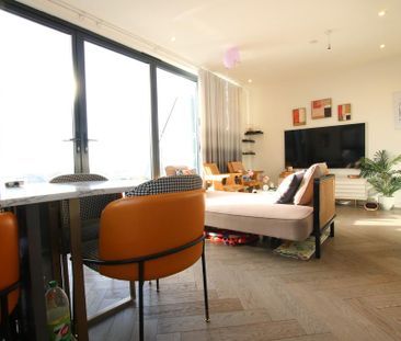 2 bedroom penthouse to rent - Photo 3