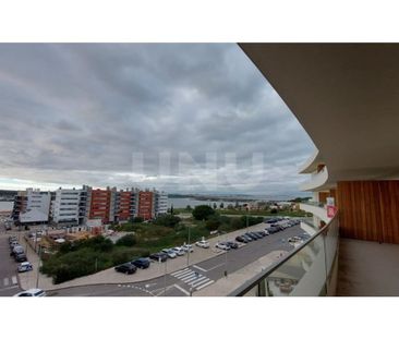 3 room luxury Apartment for rent in Seixal, Portugal - Photo 3