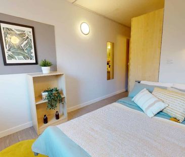 Gold En Suite - Photo 6