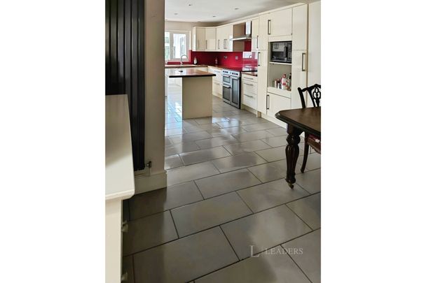 Earlham Green Lane, Norwich, NR5 - Photo 1