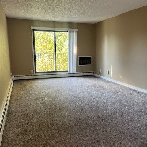 2 BDRM/1 BATH - 2318 ARLINGTON AVE - Available OCT 1 - Photo 1