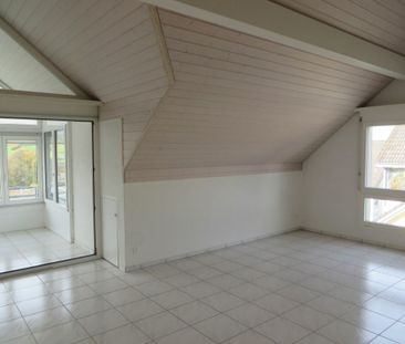 Schmucke 2.5 Zr. Dachwohnung mit Wintergarten - Foto 1
