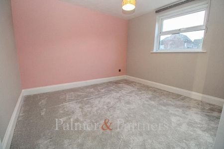 2 bedroom maisonette to rent - Photo 3