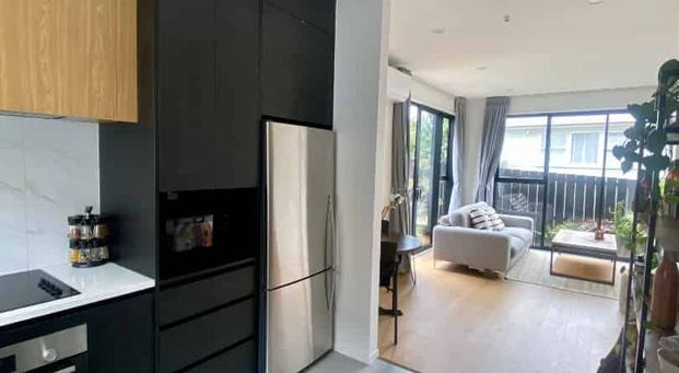 Near new two bedroom townhouse in Henderson - Photo 1