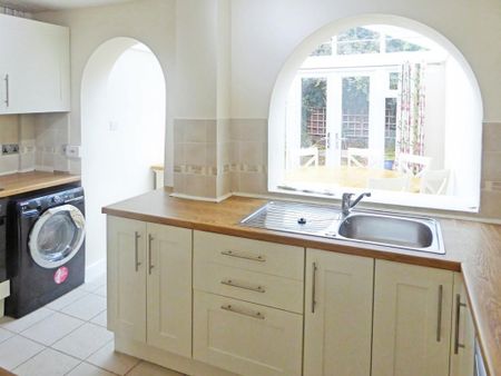 2 bedroom terraced house to rent - Photo 5