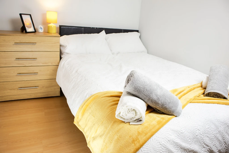 2 bedroom serviced apartment to rent - Photo 4