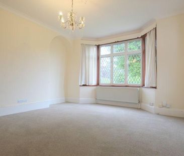 4 bedroom detached house to rent - Photo 3