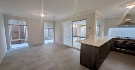 BRAND-NEW & COSY PROPERTY with EASY ACCESS to all AMENITIES! Rossmoyne School Zone! - Photo 3