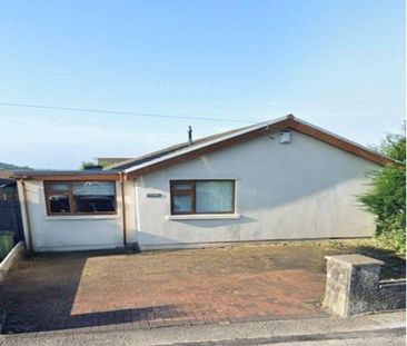 4 bedroom bungalow to rent - Photo 1