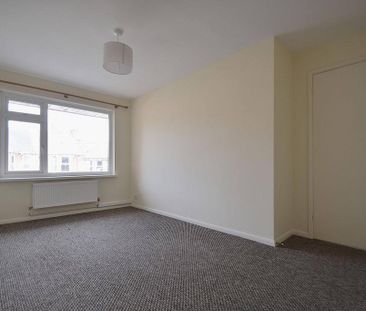 2 bedroom semi-detached house to rent - Photo 2