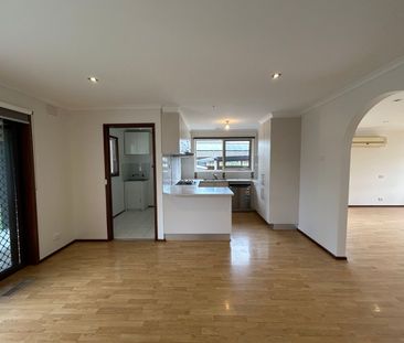 24 Whitehaven Crescent, Noble Park North VIC 3174 - House For Rent ... - Photo 1