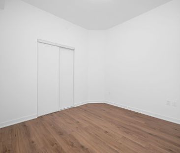 For Lease - 395 Dundas Street Unit# 819, Oakville, Ontario - Photo 4