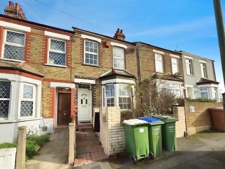 3 bedroom terraced house to rent - Photo 4