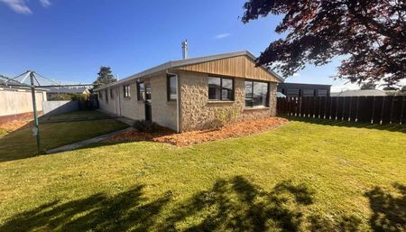 West Gore- 3bdr -$490pw - Photo 5