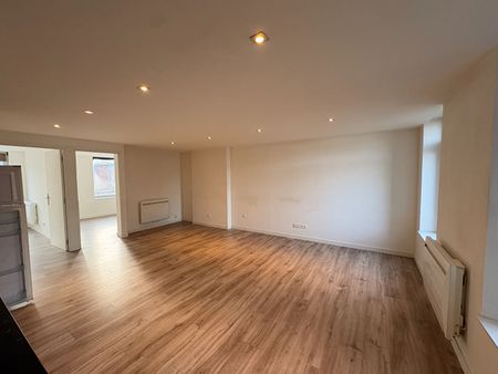 Location Appartement 3 pièces 53m² LILLE 59000 - Photo 2