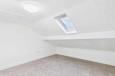 4 bedroom terraced house to rent - Photo 5