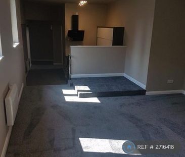 3 bedroom flat to rent - Photo 5