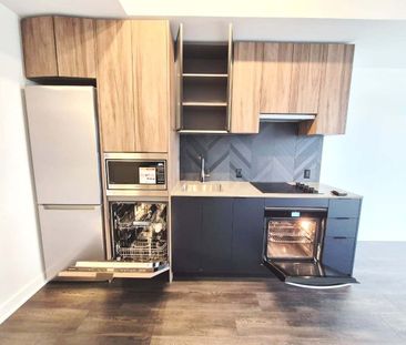 For Lease - 1037 The Queensway N/A Unit# 501, Toronto, Ontario - Photo 5