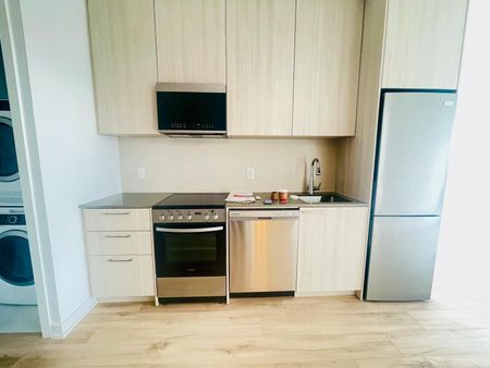 For Lease - 7439 Kingston Road Unit# 313-Tower A, Toronto, Ontario - Photo 2