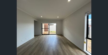 BRAND NEW FOUR BEDROOM HOME ! - Photo 3