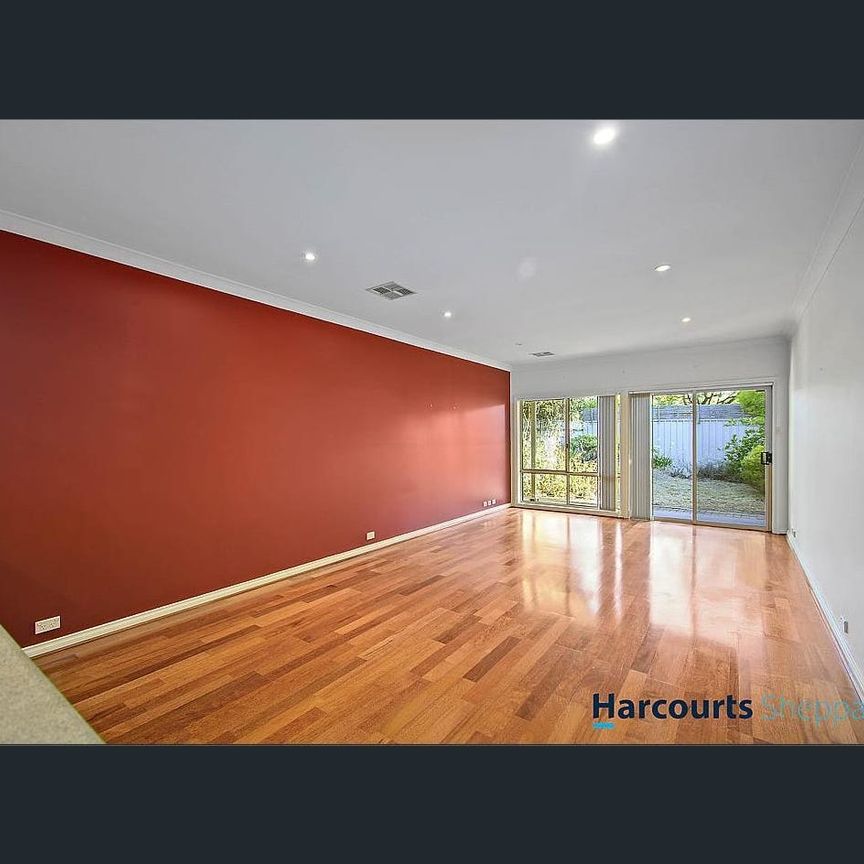 Spacious 3-Bedroom Home in Prime Frewville Location - Photo 1