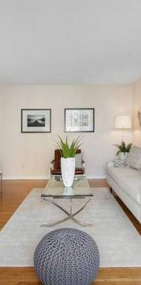 Bright 1br with great view, West End, Vancouver - Photo 1